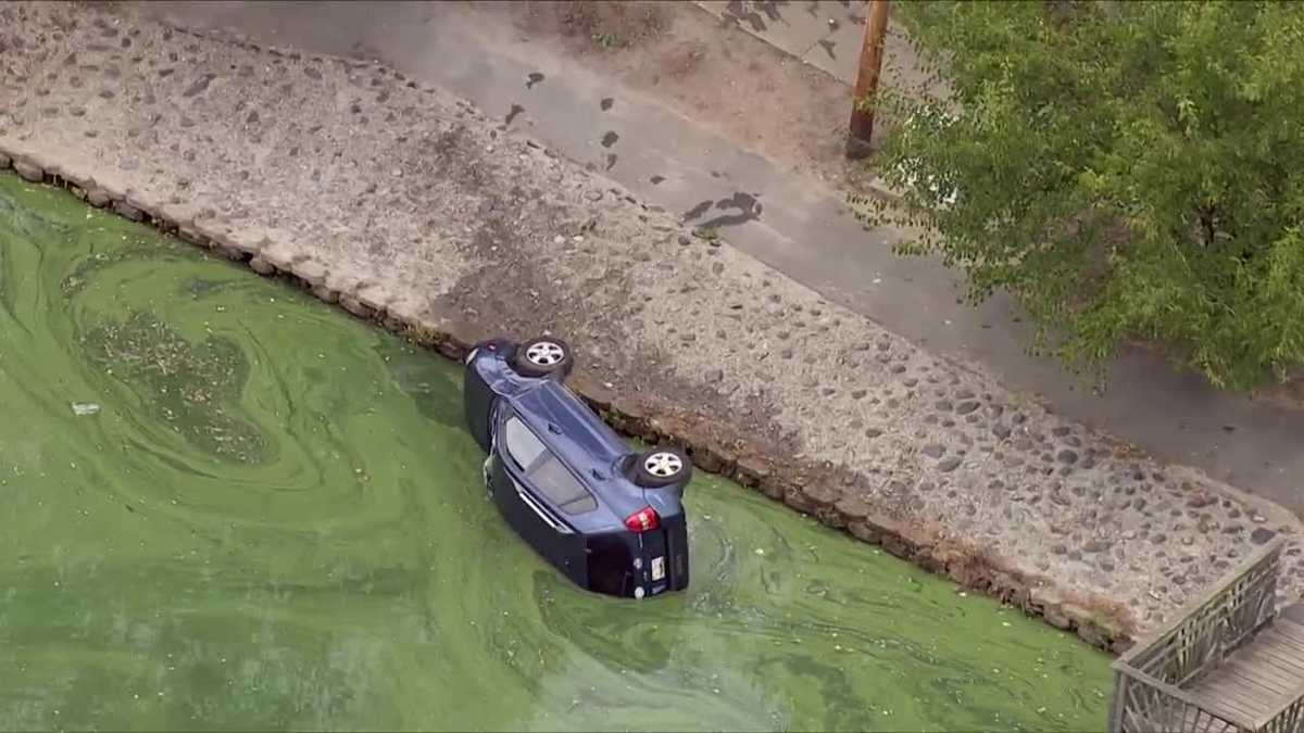 Car crashes into Bynum Park Pond in Harford County