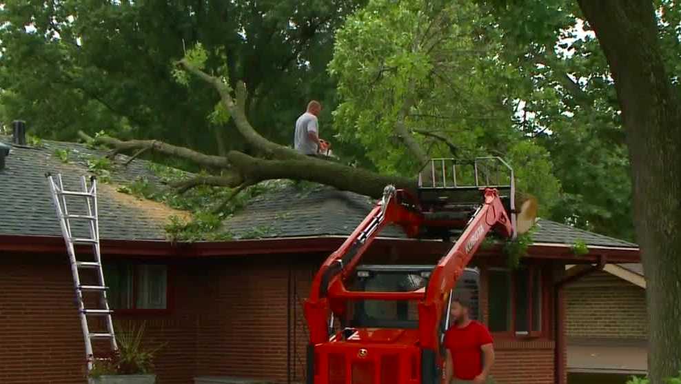 Cleanup underway after strong storms move through metro