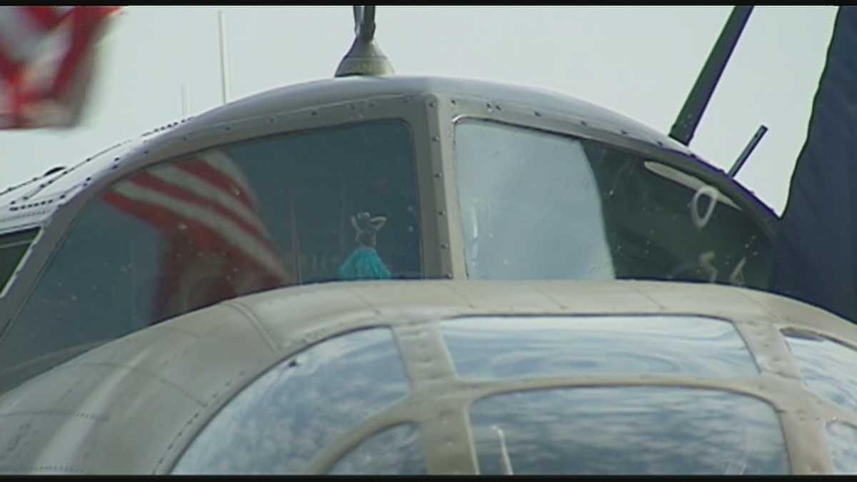 Historic planes fly into Gardner for air show