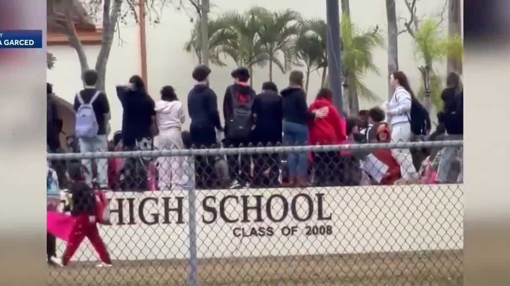 FGCU students lead protest against ICE with community support