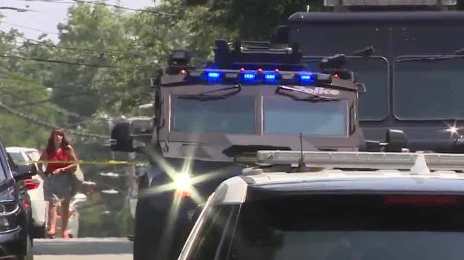 Man in custody after barricaded standoff