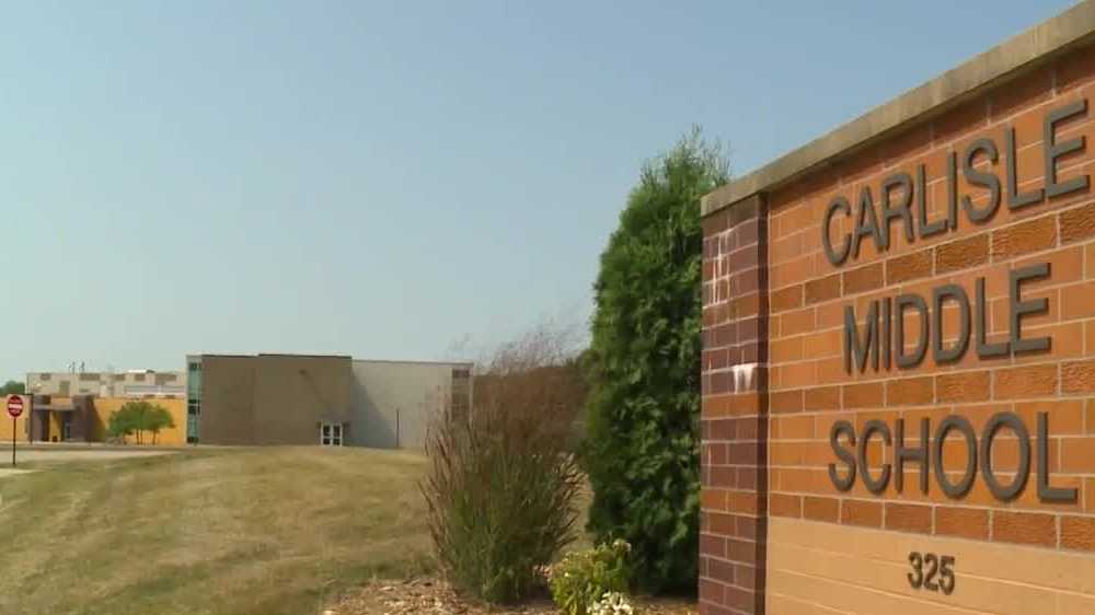 Carlisle Middle School reports six teachers in quarantine