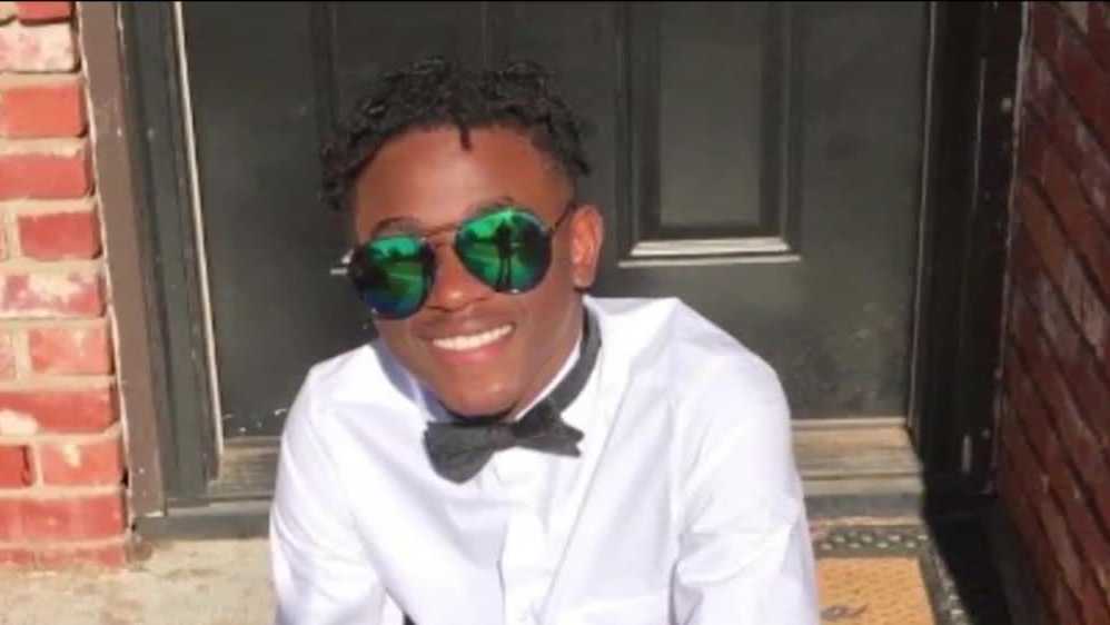 Family says 16-year-old was protecting his sister when he was fatally shot