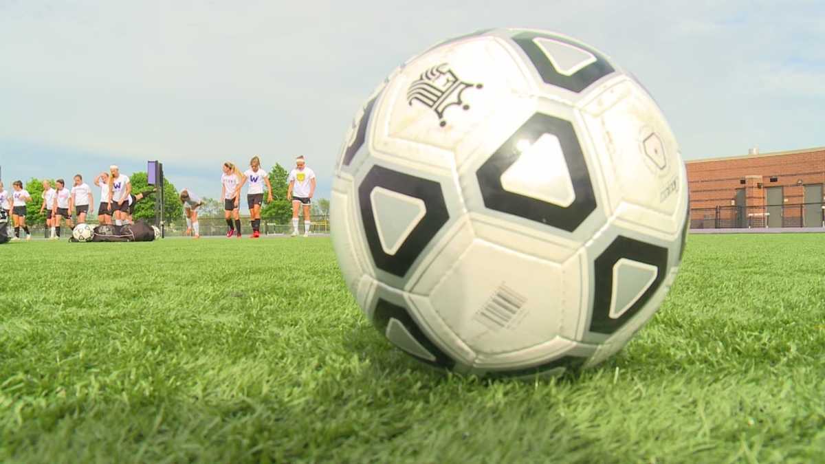 Waukee soccer looks to state tournament