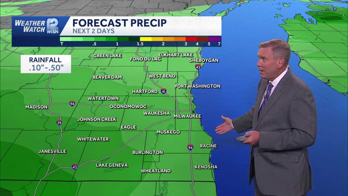 Late night, overnight rain and thunder in SE Wisconsin