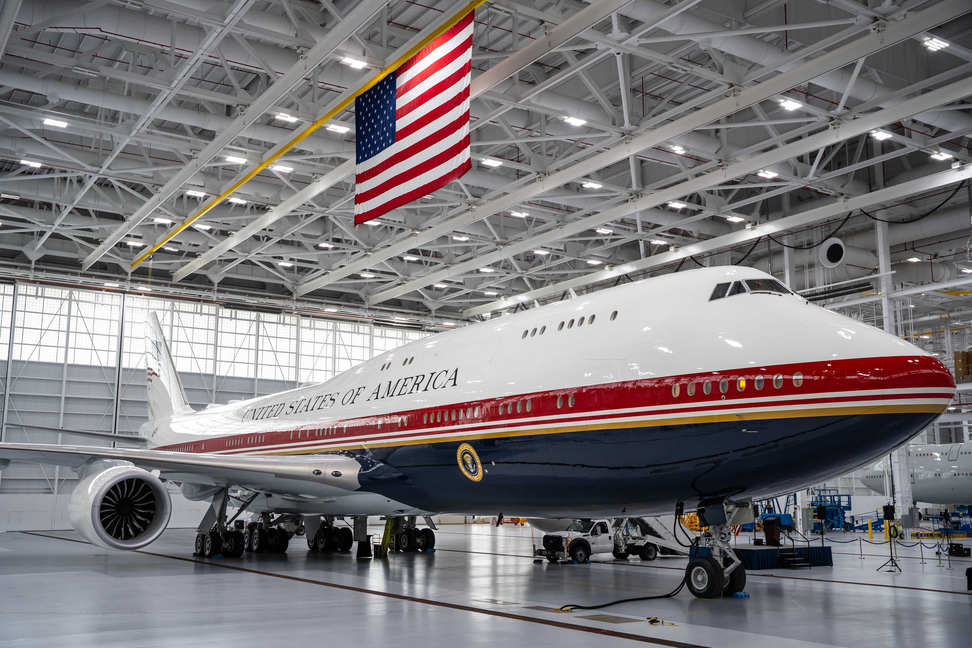 President Trump unveils new Air Force One