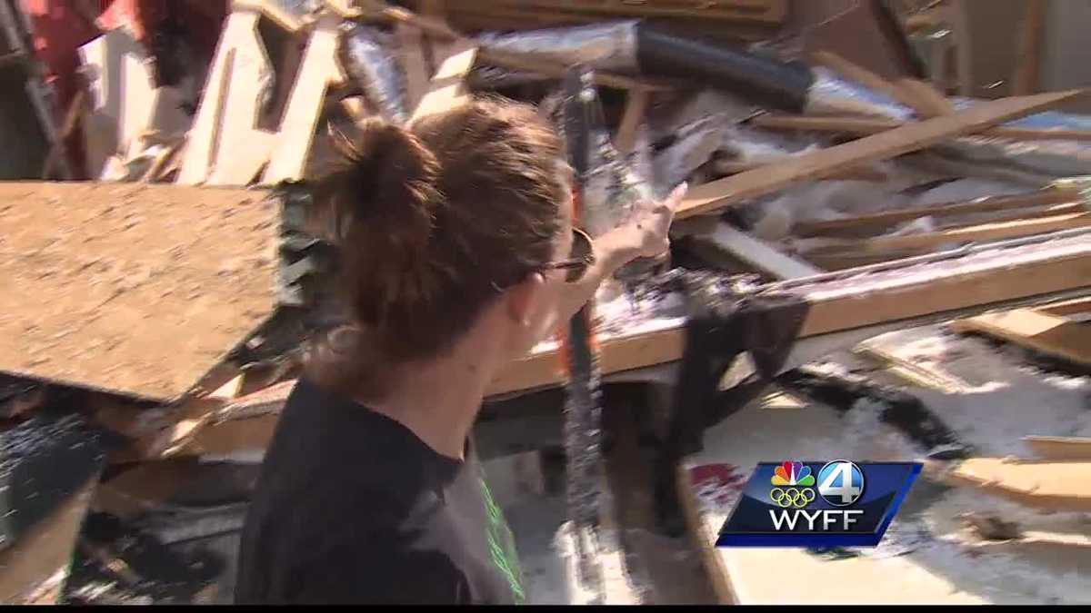 Family survives tornado by huddling in laundry room