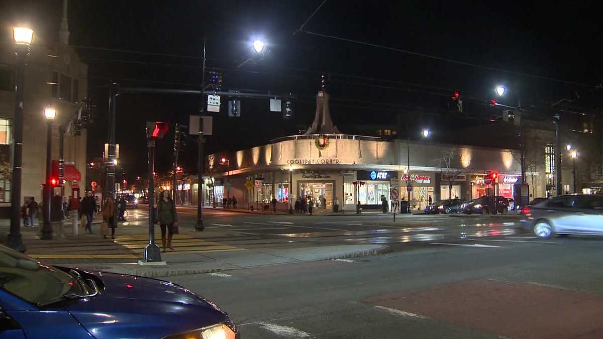 Police investigating rash of muggings in Brookline