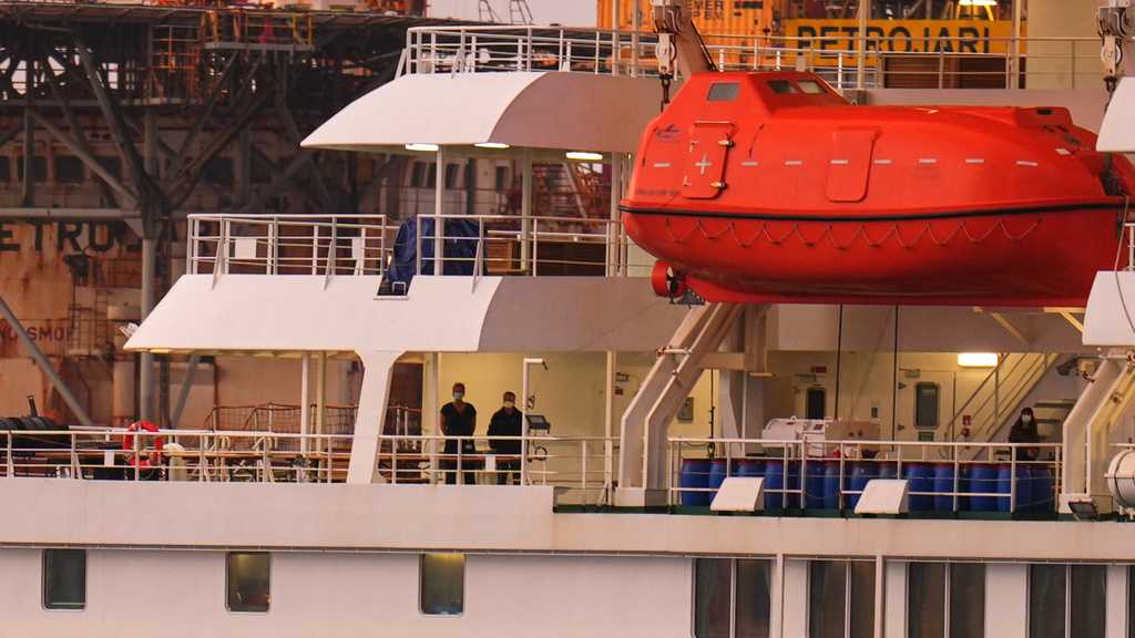 Here's the CDC's plan as hantavirus-hit cruise starts evacuation process
