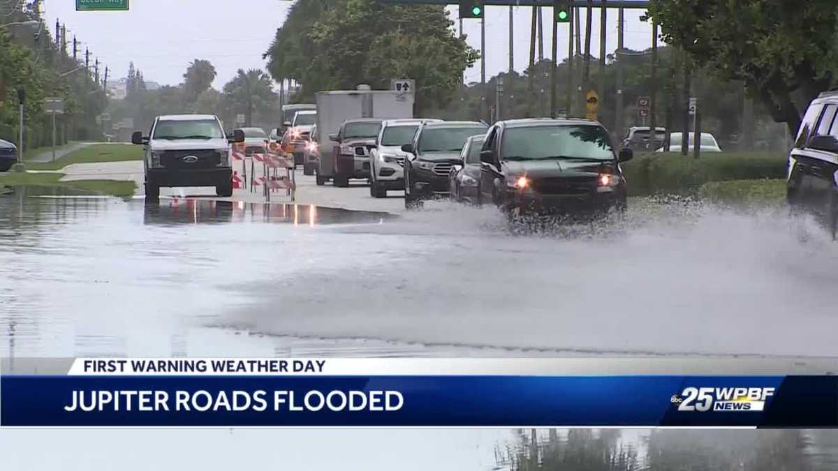 Flooded roads in Jupiter causing traffic headaches