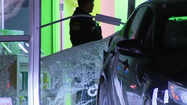 Police: Stolen car used to break into business - Vimarsana News