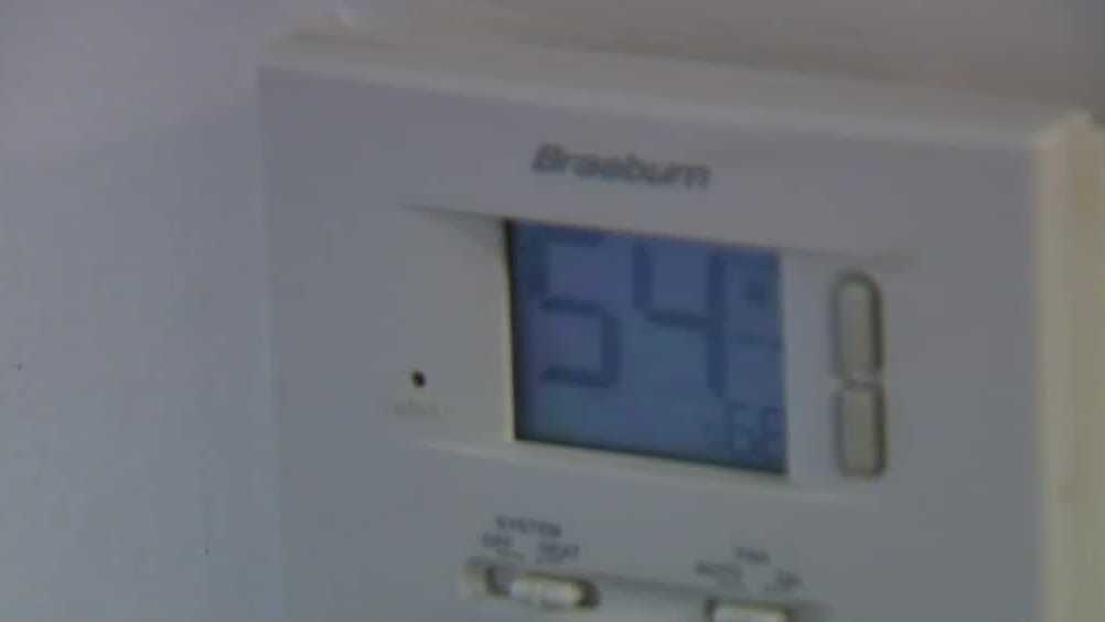 Tenants in Milwaukee apartment building say they had no heat for five days