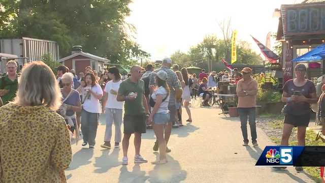 Hundreds gather at the South End Get Down to enjoy the summerlike weather - Vimarsana News