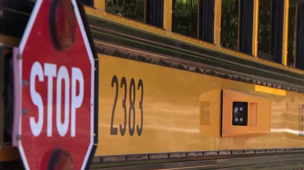 Lee County school bus cameras catch thousands of drivers ignoring stop ...