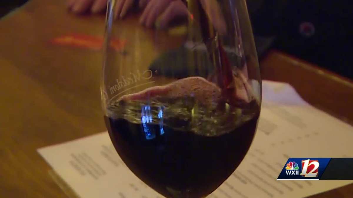 North Carolina bill pushes to make 'happy hour' legal