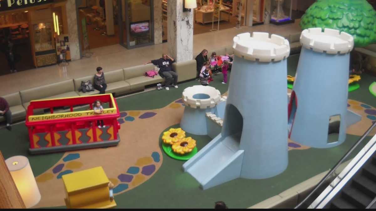 Monroeville Mall's Mister Rogers play area moved to namesake's hometown