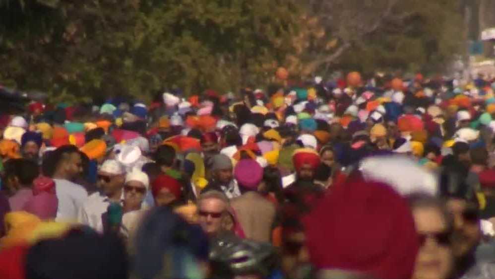 Thousands gather in Yuba City for largest Sikh festival in US