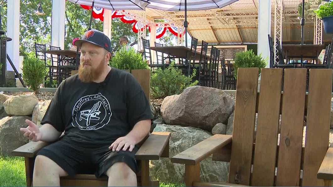 Iowa man crafts Adirondack chairs from reclaimed wood for Iowa State Fair