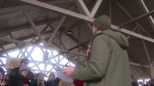 protestors in des moines speak out against ice following minneapolis shooting