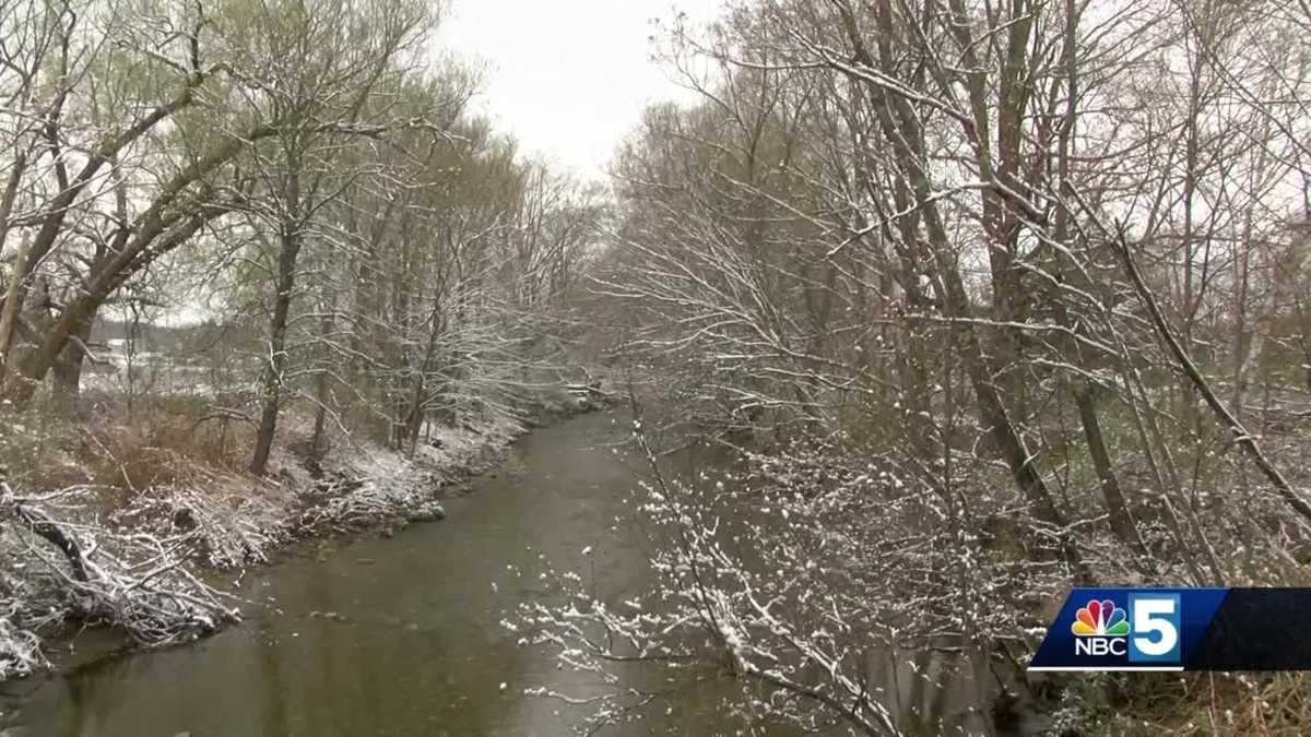 May snowfall keeps Vermonters off of trails
