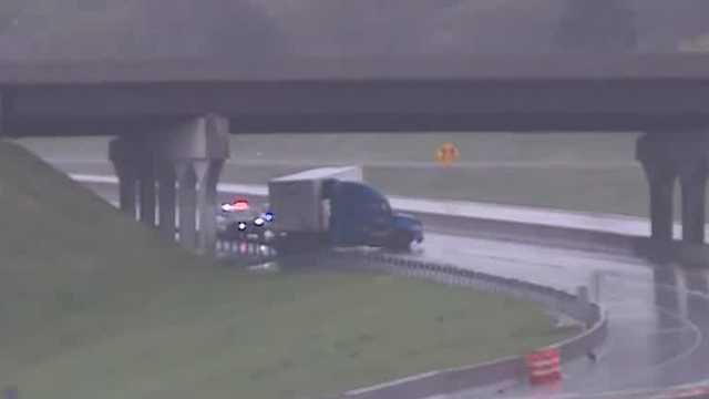 Crash involving semi causes delays on Interstate 80 in Omaha - Vimarsana News