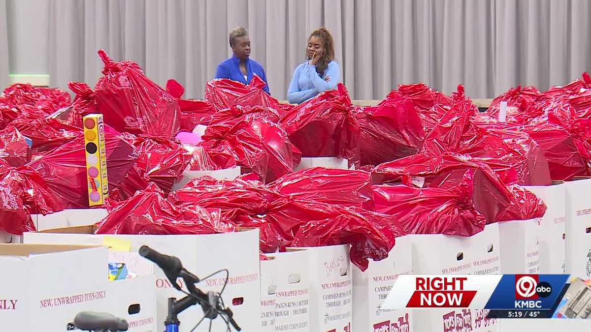 Overland Park toy drop-off helps Kansas City Toys for Tots push toward 60,000-toy goal