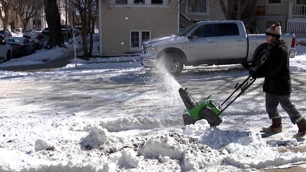 Milwaukee’s snow slow to melt, but warmer days ahead
