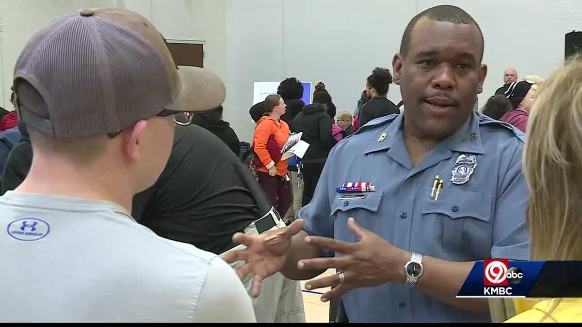 KCPD, FBI host youth event giving inside look at law enforcement