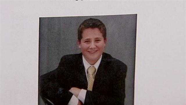 Vigil held for teen who fell through skylight
