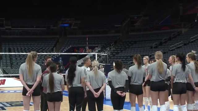 No. 10 ranked Nebraska prepares for national volleyball semifinal against Pittsburgh - Vimarsana News