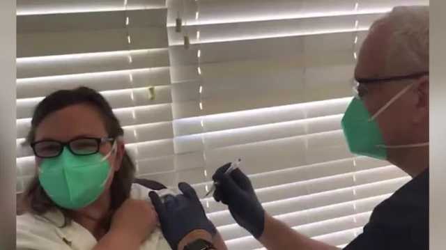 'Have you ever seen anything as cute?': Triad nurse vaccinates his wife - Vimarsana News