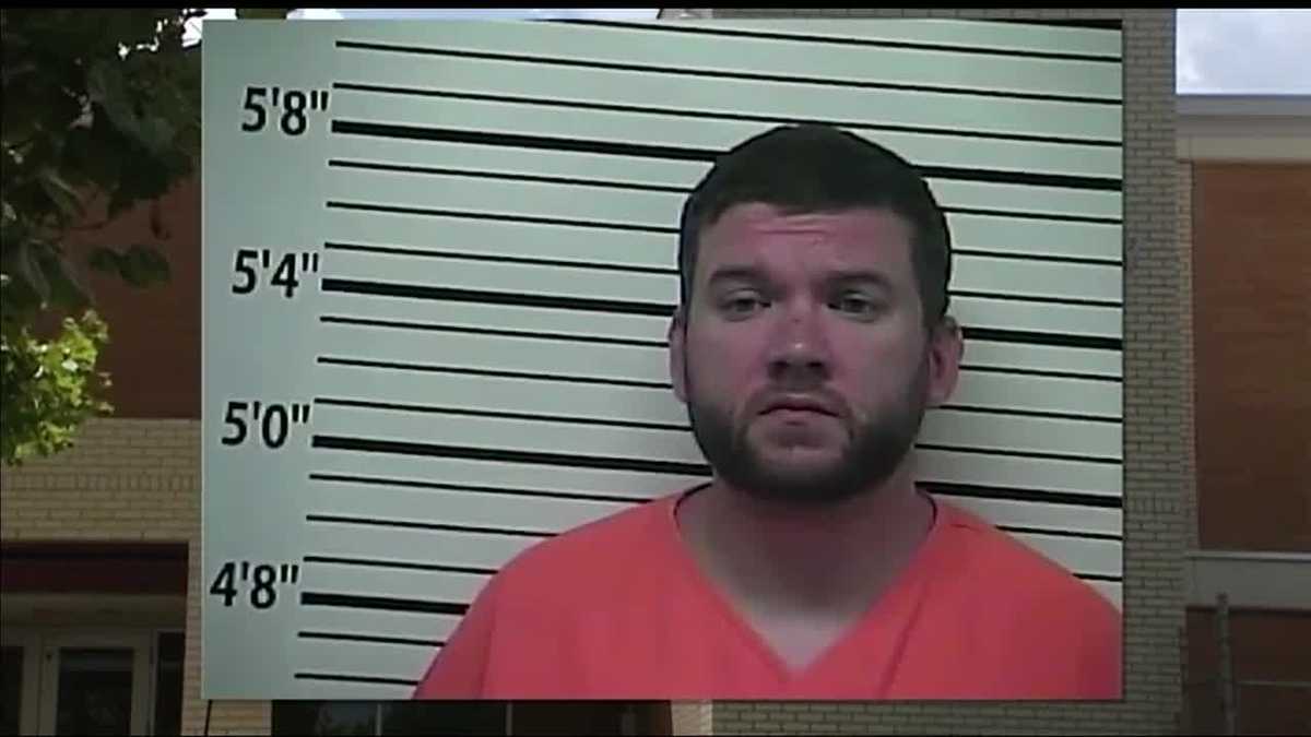 Employee accused of bringing drugs into Caddo County Jail