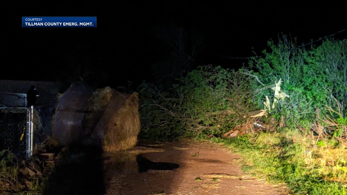 Tornado hits Hollister, Oklahoma; damage assessment underway