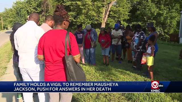 Family holds vigil for Kansas City woman killed in double shooting - Vimarsana News