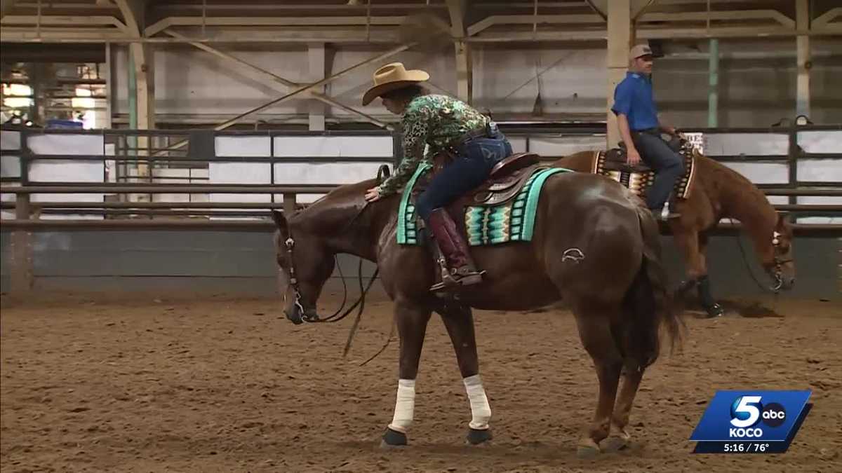 Deaf rider overcomes obstacles to compete at NRHA Derby in Oklahoma City