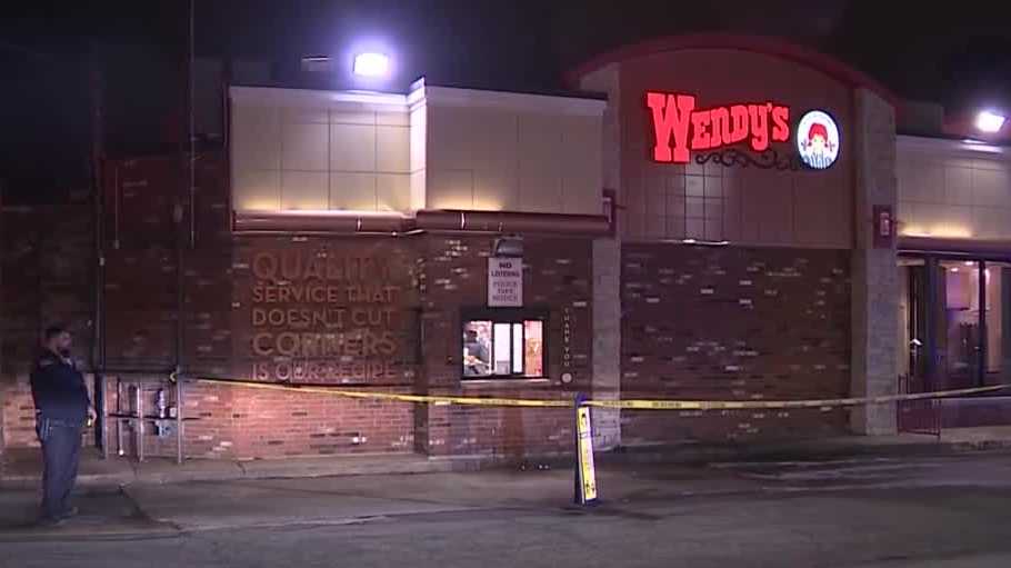 Teen injured in shooting at Wendy's drivethru