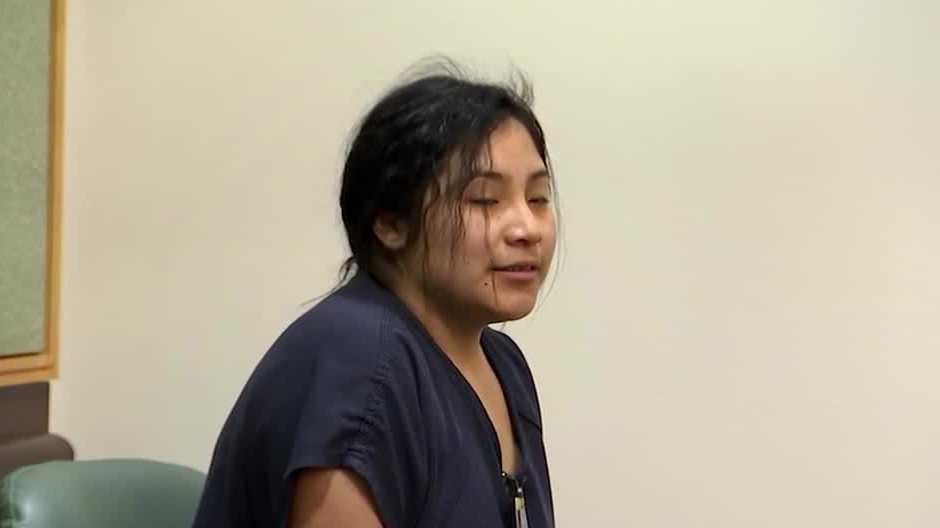 Mom to be deported after plea deal in Orlando newborn abandonment case