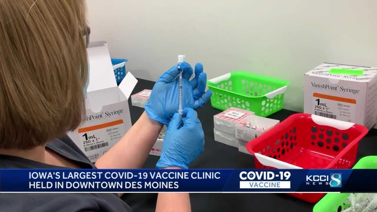 Hy Vee Partners With 211 To Host Largest COVID 19 Vaccine Clinic In Iowa   2e1c353d 6275 45c9 8d90 2c633cf3d78f Image 