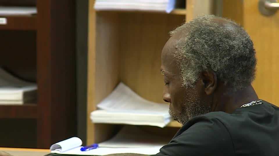 Alabama man convicted in 1975 gets ruling overturned after serving full sentence