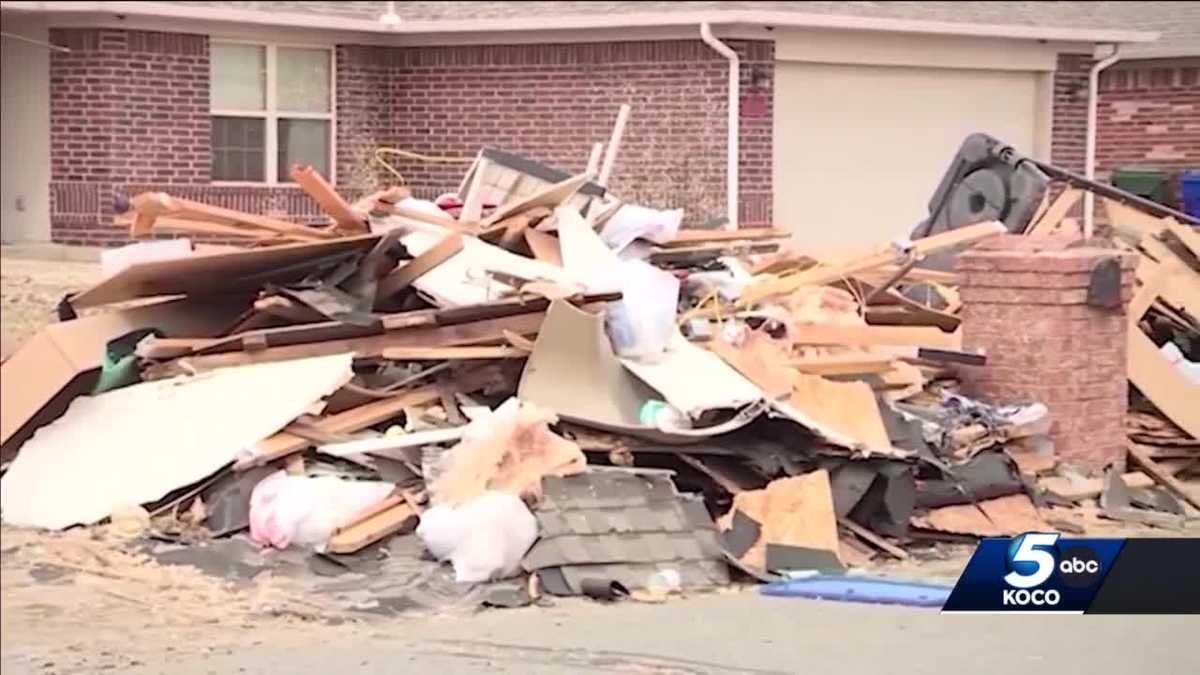Norman residents make final storm piles after tornado
