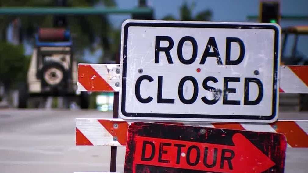 Railroad crossing closure disrupts commute in northern Palm Beach County