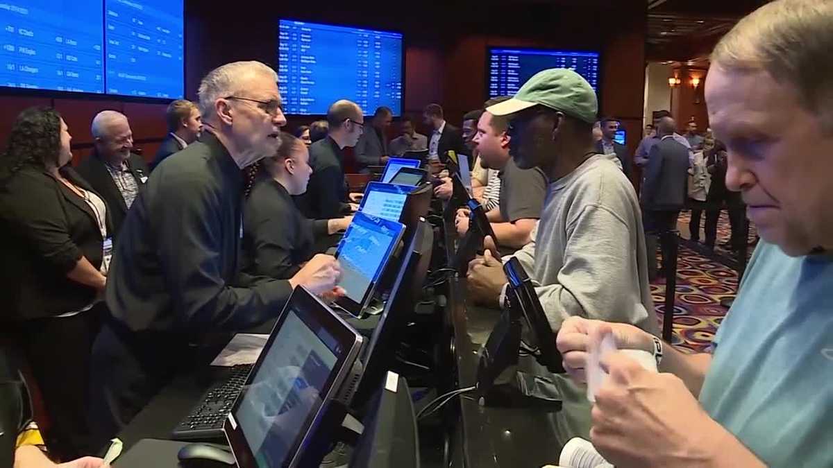 Sports betting bills pick up steam in Kansas and Missouri