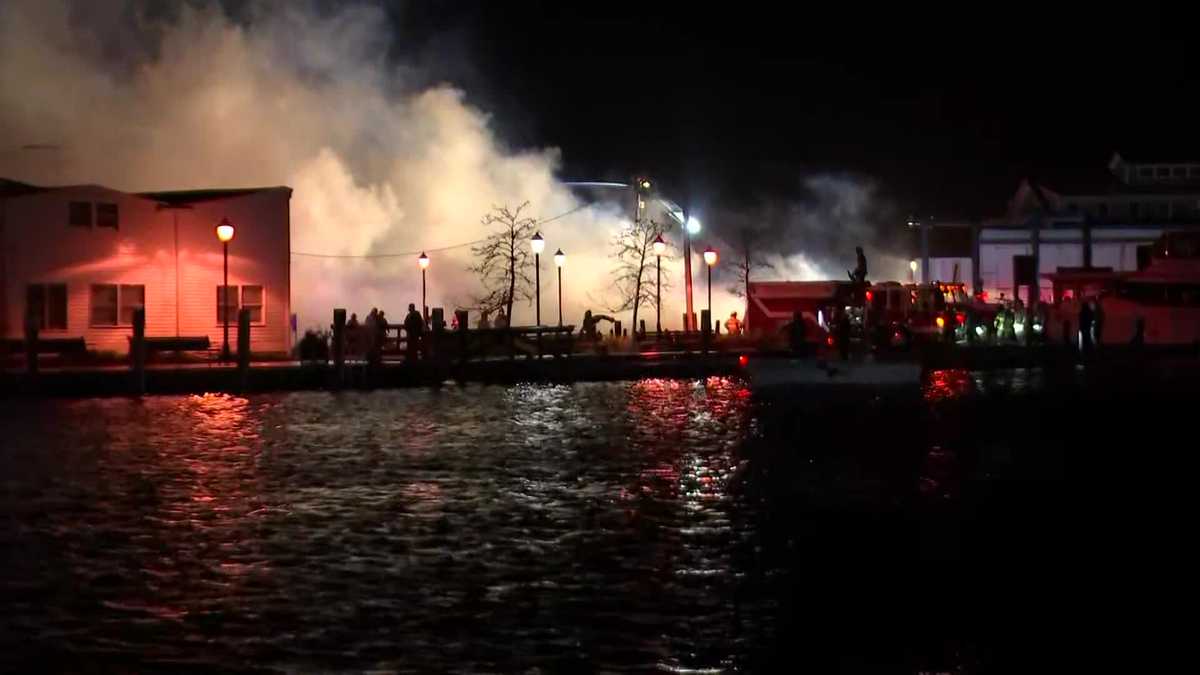 Connecticut Seaport Marine building destroyed in 4-alarm fire