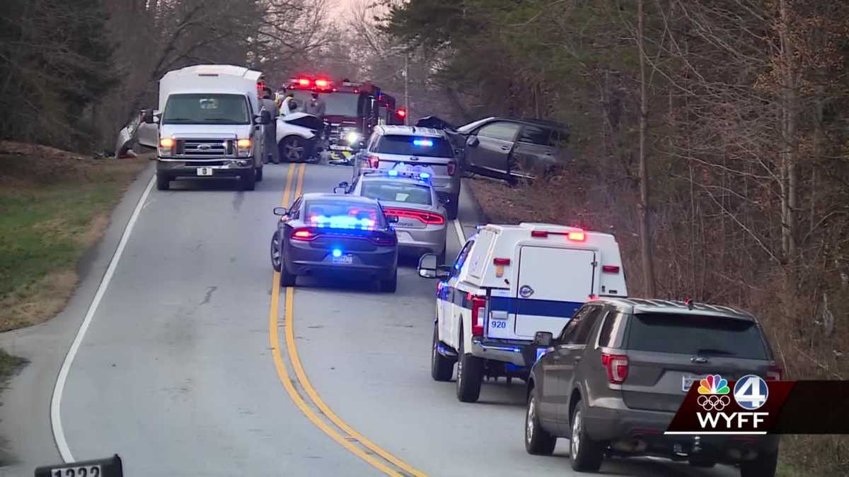 One person dead after crash on Boiling Springs Road, coroner says