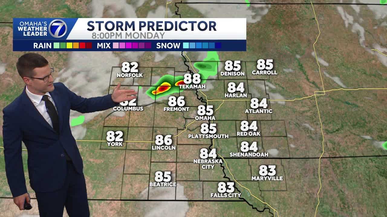 Warming up Monday, slight storm chance late in Omaha area