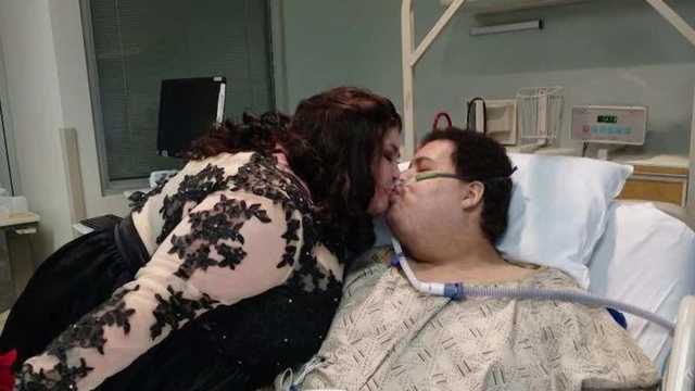Couple marries in hospital after man recovers from COVID-19, being on ventilator - Vimarsana News