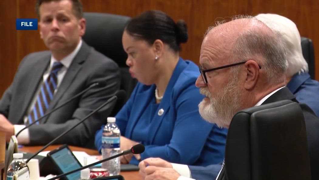 Omaha City Council considers minimum wage ordinance to 'correct' state law change
