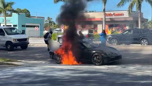 Good Samaritans save man from burning car in Clearwater
