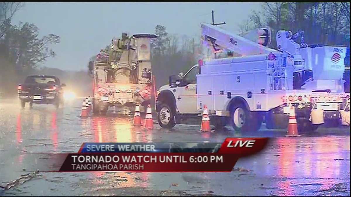 Emergency crews clear wreckage in Tangipahoa Parish during severe weather