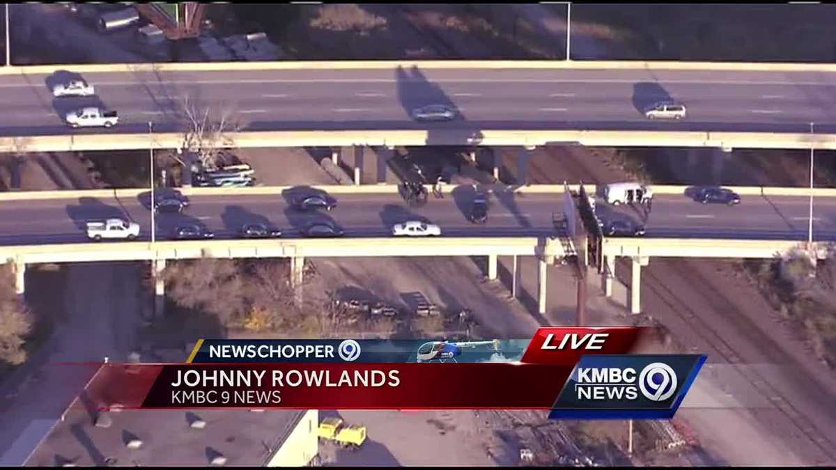 Shooting investigation shuts down SB US 71 in south KC